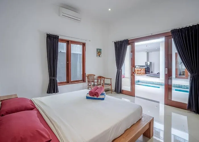 Silver Moon - Fantastic 4Br Villa In Seminyak Top Location