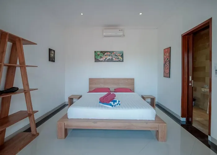 Silver Moon - Fantastic 4Br Villa In Seminyak Top Location